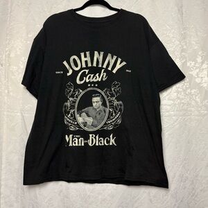 Johnny Cash Man in Black T-shirt Size XL